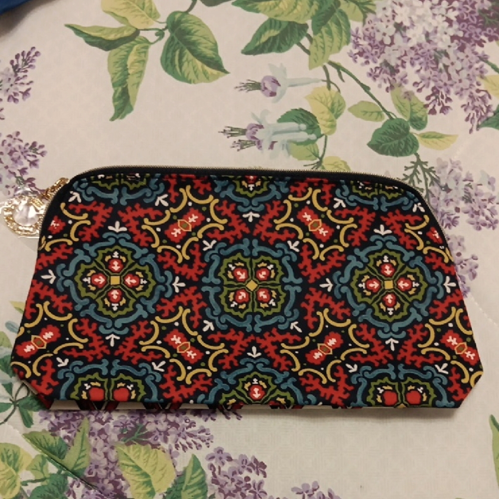 Estee Lauder Makeup Bag